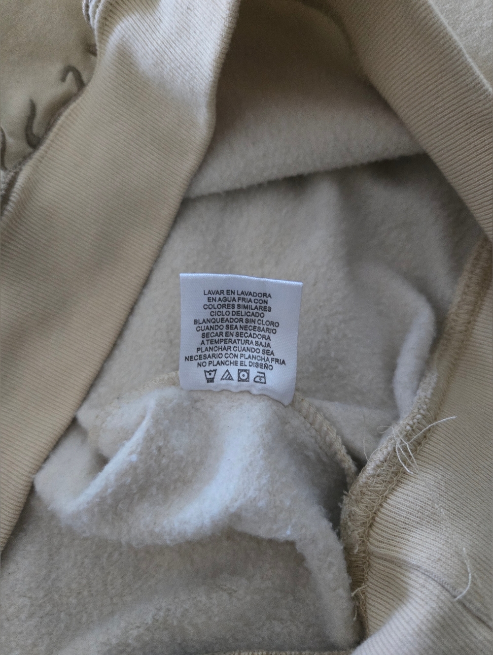 Peanuts Beige Snoopy Graphic Crewneck Sweater - Picture 7 of 7